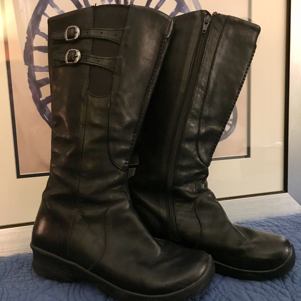 Gorgeous leather Keen boots